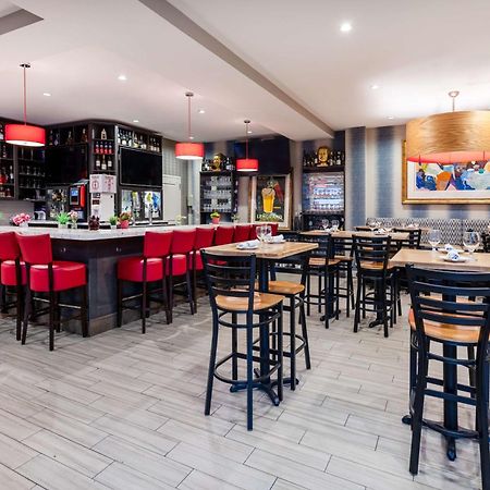 Hilton Garden Inn Lenox Питсфийлд Екстериор снимка