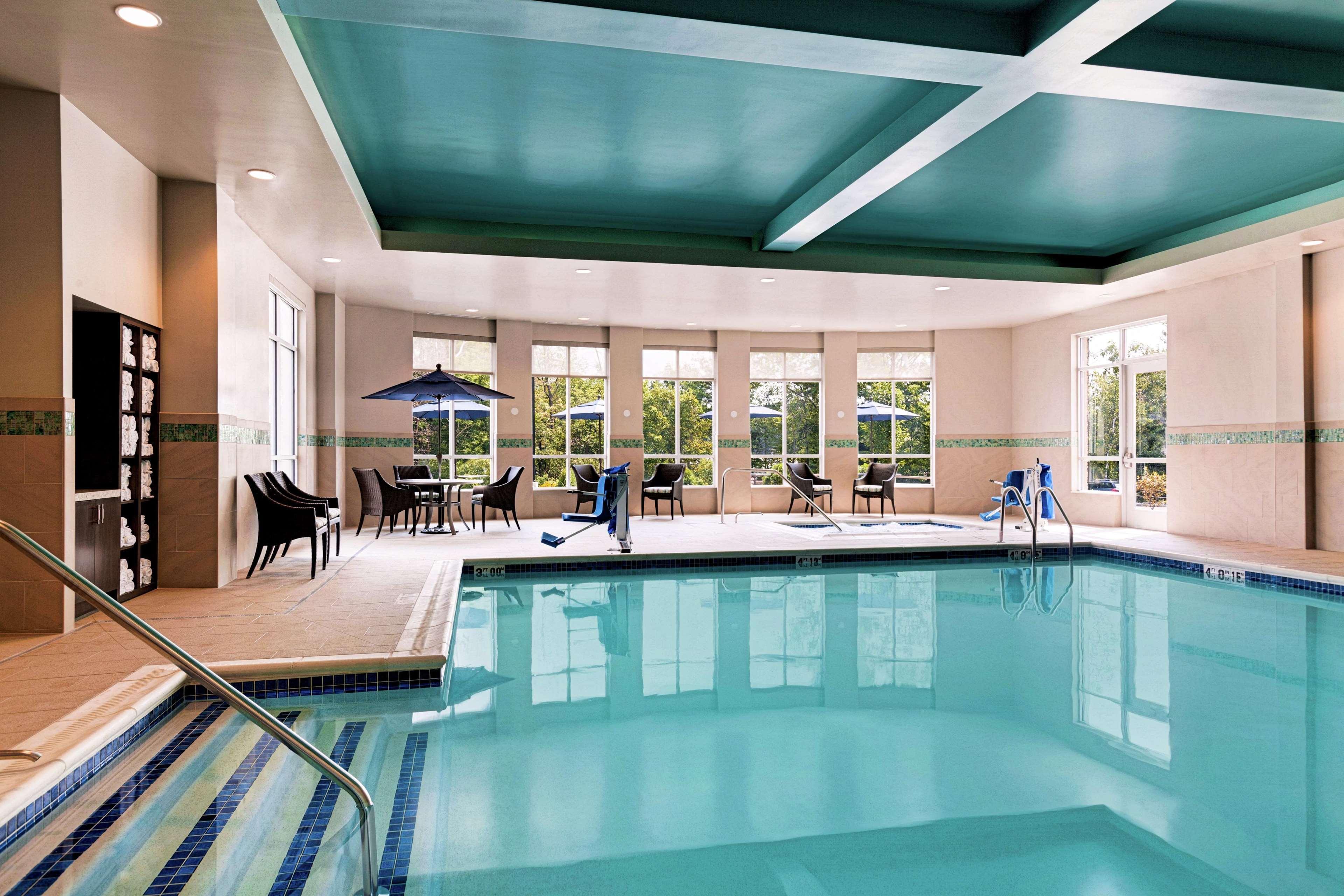 Hilton Garden Inn Lenox Питсфийлд Екстериор снимка