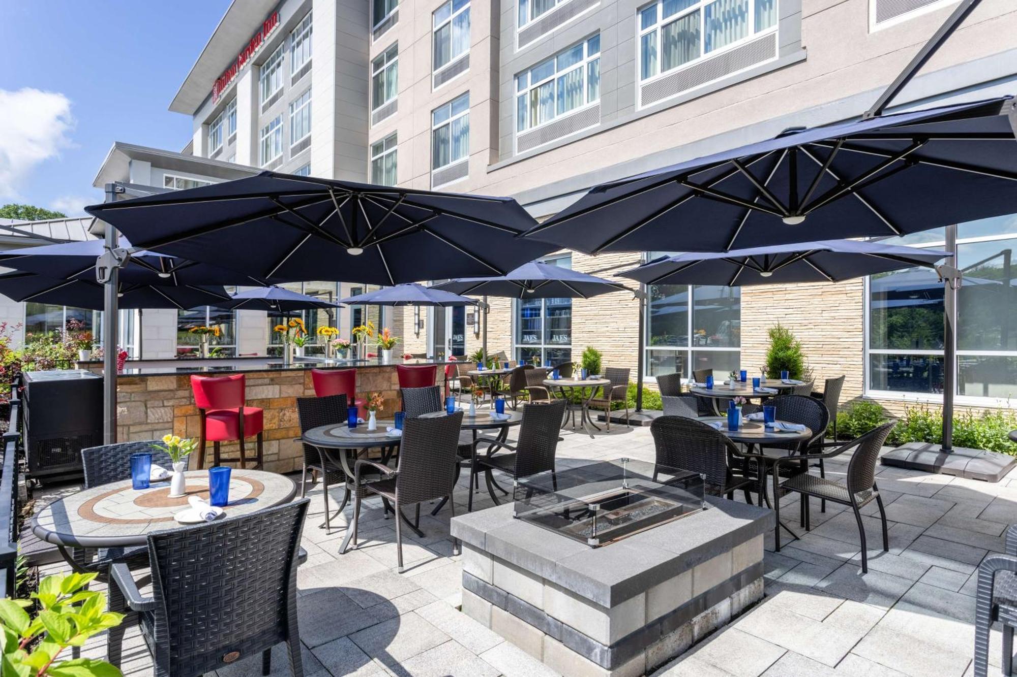 Hilton Garden Inn Lenox Питсфийлд Екстериор снимка