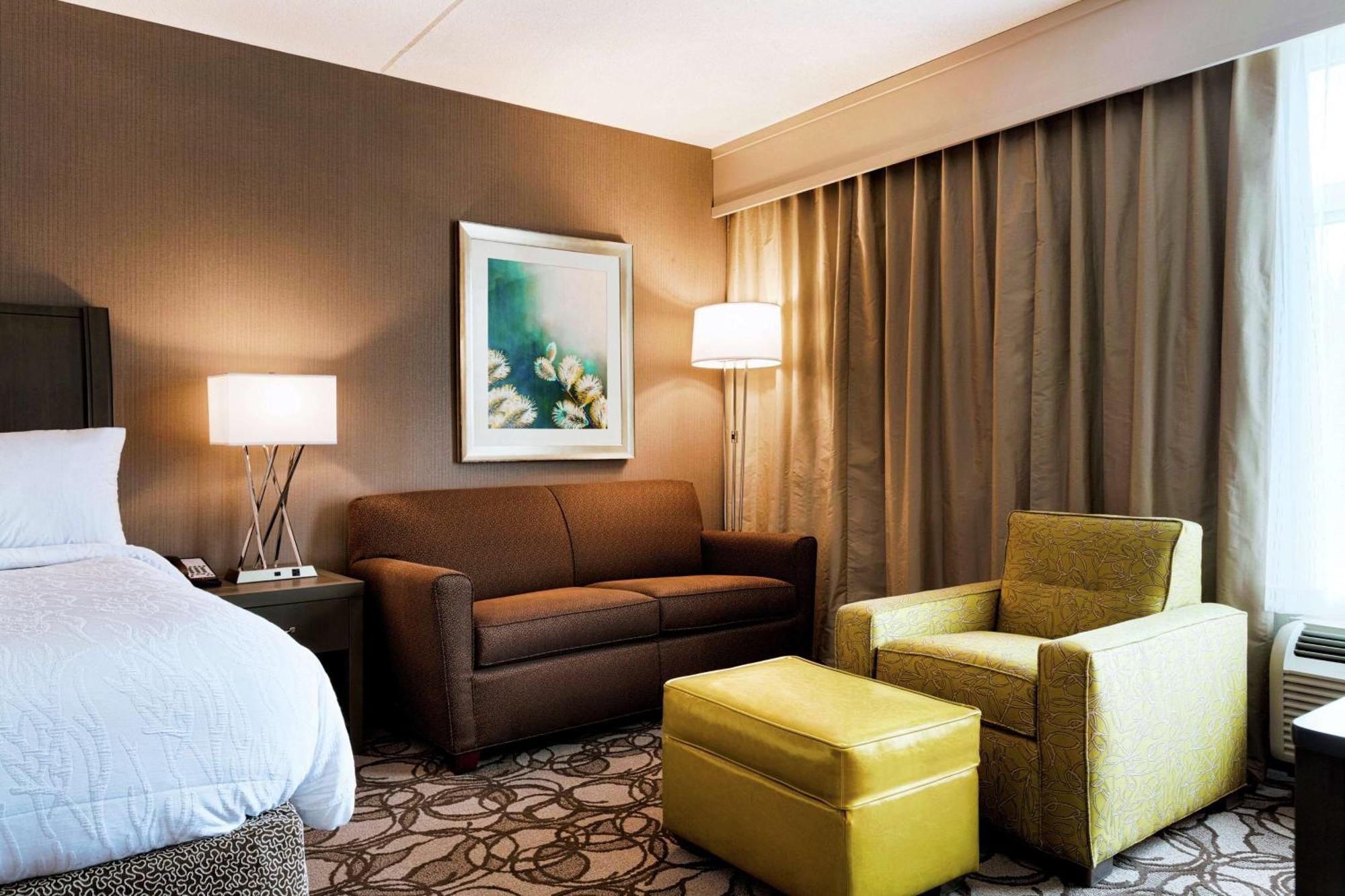 Hilton Garden Inn Lenox Питсфийлд Екстериор снимка