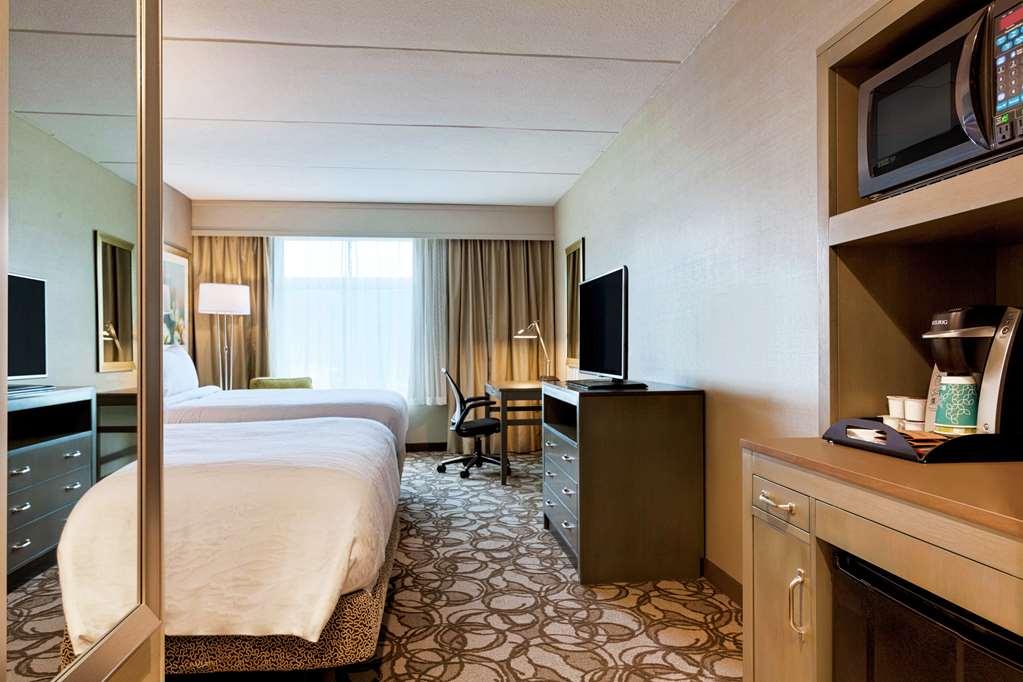 Hilton Garden Inn Lenox Питсфийлд Стая снимка